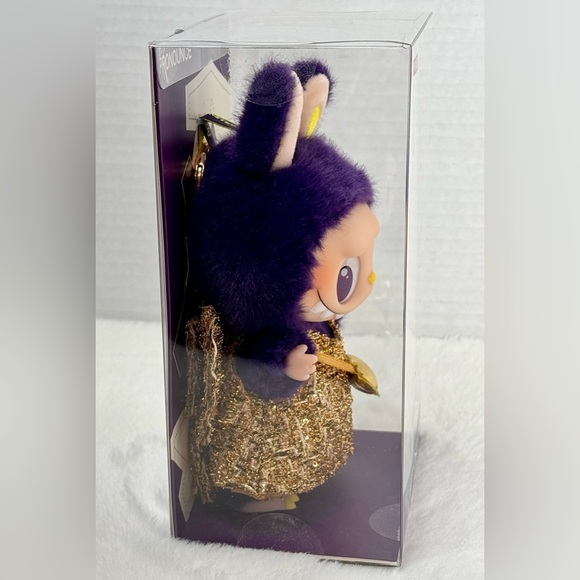*SOLD* Pop mart LABUBU PRONOUNCE Wings of Fortune Vinyl Plush Limited Edition - Picture 3 of 7